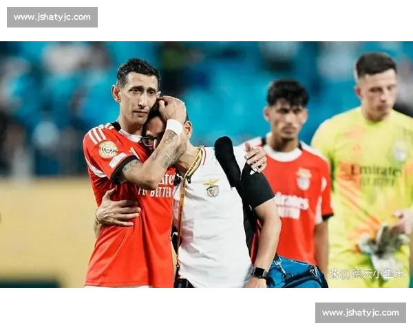 本菲卡球迷赴美观赛遭拒签 损失近 8000 元梦碎世俱杯 本菲卡球迷赴美观赛遭拒签 损失近 8000 元梦碎世俱杯